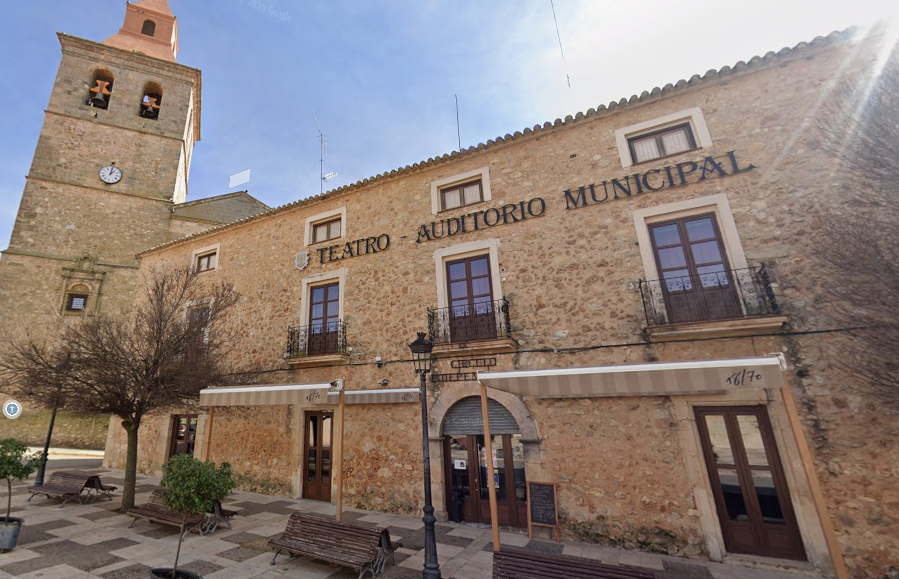 Fachada de El Casino en la Plaza Mayor